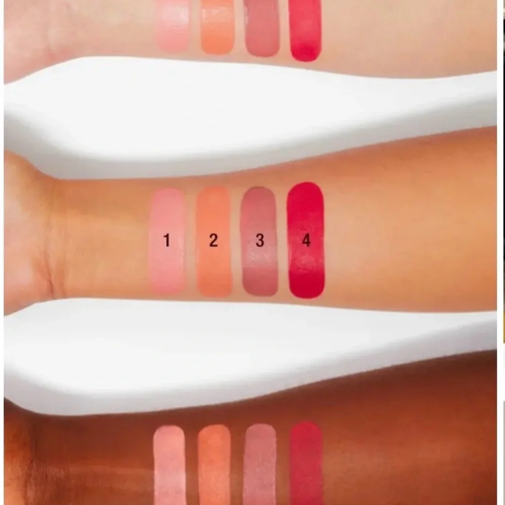 Charlotte Tilbury pillow, talk Beauty Blush Wand